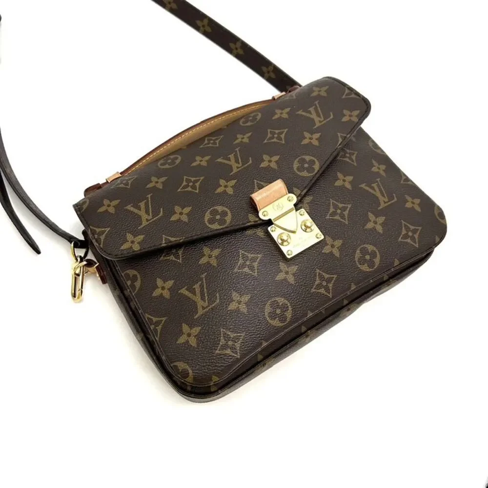 Louis Vuitton Women Pre-Loved Bag Very Good Condition